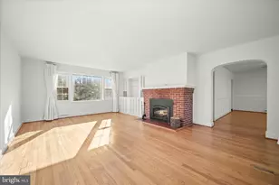 3637 Sussex Rd, Pikesville, MD 21207 - Photo 9