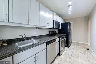 2926 Yorkway, Baltimore, MD 21222 - Photo 5