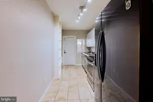 2926 Yorkway, Baltimore, MD 21222 - Photo 3