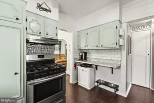 6807 North Point Rd, Sparrows Point, MD 21219 - Photo 9