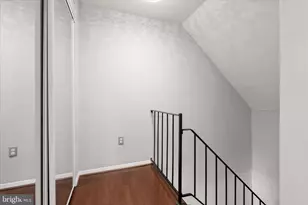 8 Middleview Ct, Baltimore, MD 21244 - Photo 17