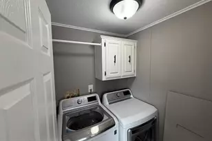 135 Cowhide Cir, Middle River, MD 21220 - Photo 7