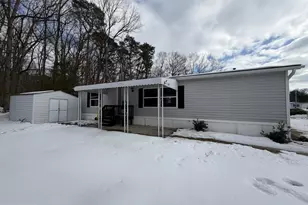 135 Cowhide Cir, Middle River, MD 21220 - Photo 5