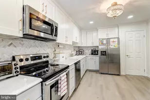 64 River Oaks Cir, Baltimore, MD 21208 - Photo 11