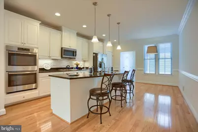 6910 Summit Circle, Towson, MD 21239 - Photo 17