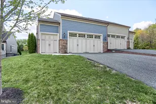 6910 Summit Cir, Towson, MD 21239 - Photo 49