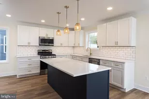 2905 Sparrows Point Rd, Sparrows Point, MD 21219 - Photo 11