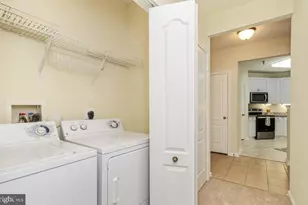 400 Symphony Cir, Cockeysville, MD 21030 - Photo 17