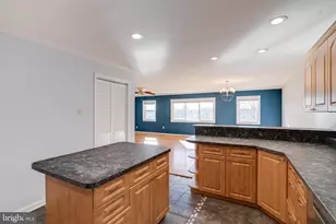 7815 Fairgreen Rd, Baltimore, MD 21222 - Photo 13