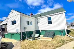 310 Pinewood Rd, Baltimore, MD 21222 - Photo 13