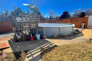 310 Pinewood Rd, Baltimore, MD 21222 - Photo 5