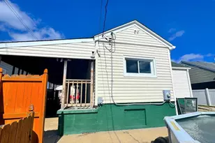 310 Pinewood Rd, Baltimore, MD 21222 - Photo 11