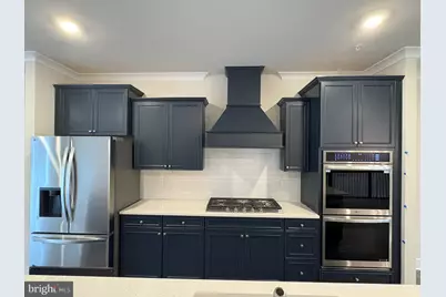 1712 Water Crossing Rd, Pikesville, MD 21208 - Photo 3