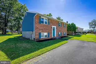 319 Sassafras Rd, Baltimore, MD 21221 - Photo 3