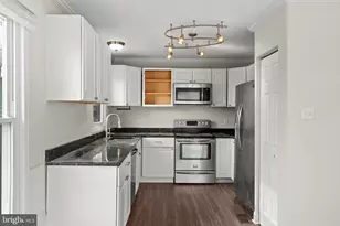 4323 Annapolis Rd, Baltimore, MD 21227 - Photo 11