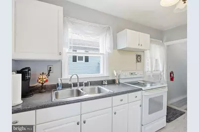 2812 Florida Avenue, Baltimore, MD 21227 - Photo 11