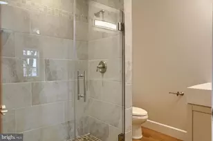 2507 Island View Rd, Essex, MD 21221 - Photo 11