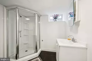 6 E Aylesbury Rd, Lutherville Timonium, MD 21093 - Photo 15