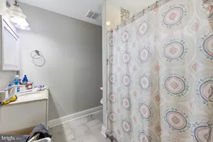 2008 Longview Ct, Rosedale, MD 21237 - Photo 13