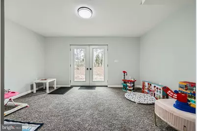 8820 Fearne Avenue, Parkville, MD 21234 - Photo 23