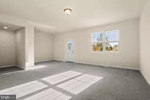 1 Karendale Ct, Baltimore, MD 21244 - Photo 9