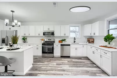 2911 Vermont Avenue, Halethorpe, MD 21227 - Photo 17