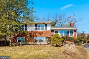 802 Shaw Ct, Towson, MD 21286 - Photo 1