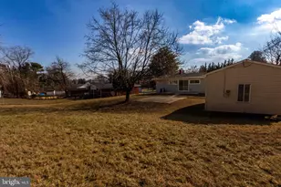 8206 Arrowhead Rd, Pikesville, MD 21208 - Photo 47