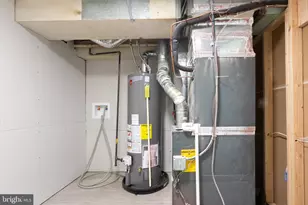 8206 Arrowhead Rd, Pikesville, MD 21208 - Photo 41