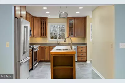 241 Clay Hill Circle, Cockeysville, MD 21030 - Photo 11