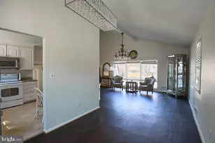 939 Beaverbank Cir, Baltimore, MD 21286 - Photo 5