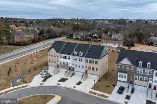 207 Birdie Ct, Pikesville, MD 21208 - Photo 5