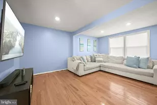 27 Alexander Ct, Owings Mills, MD 21117 - Photo 7