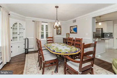 612 W Chesapeake Avenue, Towson, MD 21204 - Photo 15