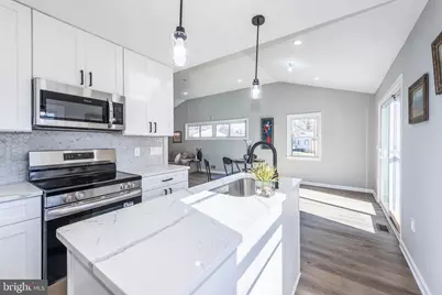 6822 Huntington Drive, Baltimore, MD 21207 - Photo 9