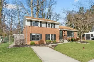 1918 Lismore Ln, Catonsville, MD 21228 - Photo 3