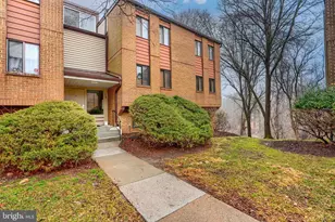 13 Suntop Ct, Baltimore, MD 21209 - Photo 3