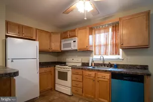 933 Elm Rd, Halethorpe, MD 21227 - Photo 3