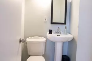 933 Elm Rd, Halethorpe, MD 21227 - Photo 7