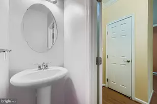 346 Paladium Ct, Owings Mills, MD 21117 - Photo 7