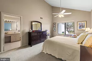 4 Regency Ct, Baltimore, MD 21208 - Photo 37