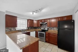 7 Rocky Brook Ct, Windsor Mill, MD 21244 - Photo 13