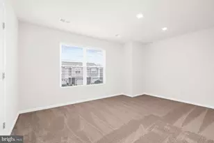 8130 Bartholomew Ct, Baltimore, MD 21206 - Photo 15