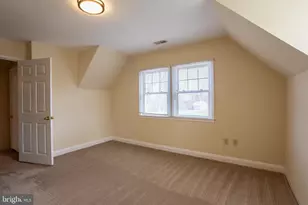 2012 Cedar Cir Dr, Catonsville, MD 21228 - Photo 37