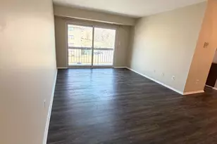 1 Summit Hill Ct, Baltimore, MD 21228 - Photo 3