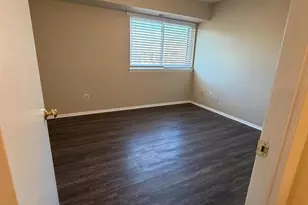 1 Summit Hill Ct, Baltimore, MD 21228 - Photo 11