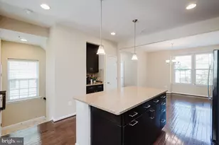323 Paladium Ct, Owings Mills, MD 21117 - Photo 17