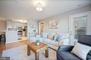 2322 Falls Gable Ln, Baltimore, MD 21209 - Photo 11