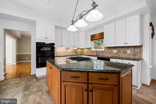 7 Stanson Ct, Owings Mills, MD 21117 - Photo 19