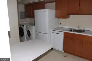 31 Stonehenge Cir, Pikesville, MD 21208 - Photo 7